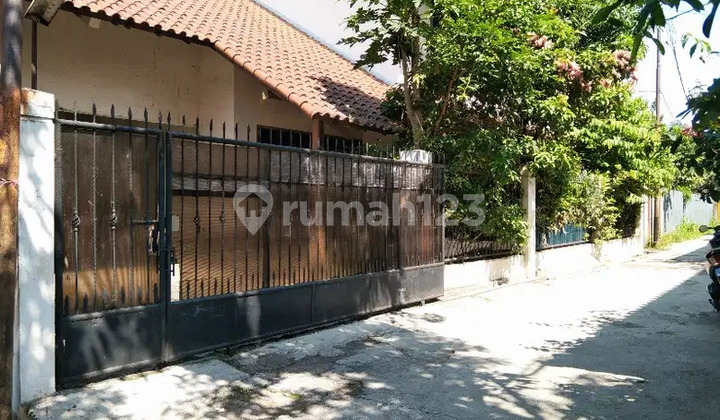 Ready-to-Live House Well-Maintained Near Pasteur Toll Access Ready-to-Live House Well-Maintained Near Pasteur Toll Access