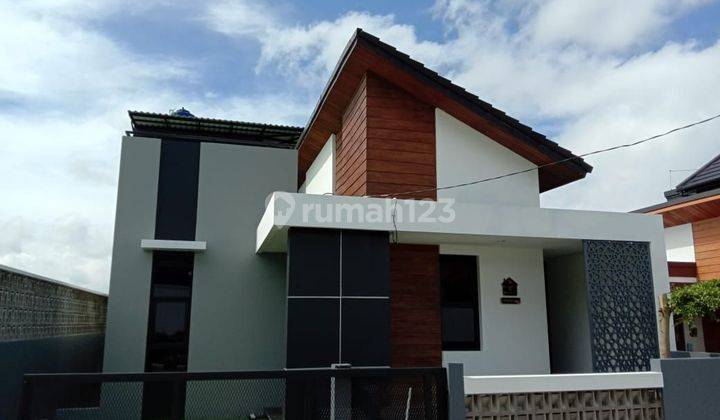 Rumah Villa 2 Lantai Nuansa Asri Pegunungan Di Lembang Bandung 2