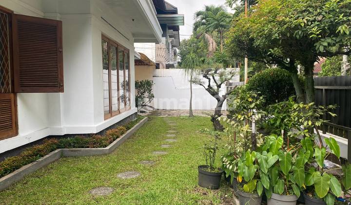 Well-Maintained House Suitable for Use as a Boarding House Burangrang, Bandung City 2