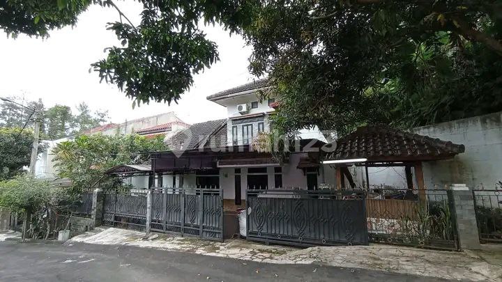 Rumah Bagus Terawat di Pondok Hijau Badung