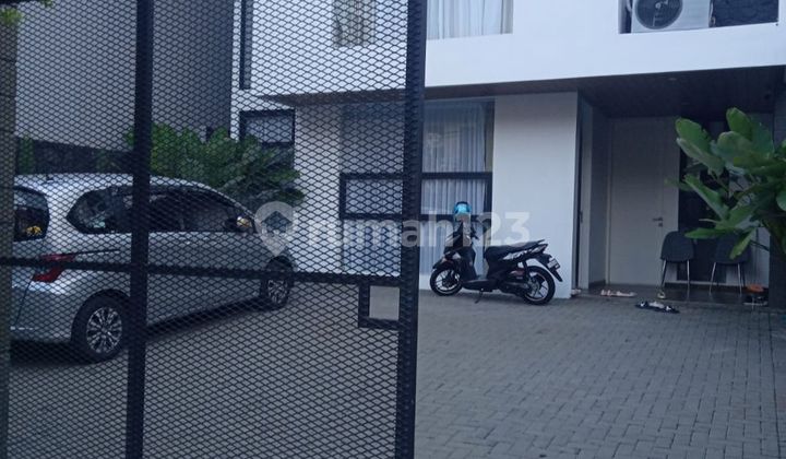 Rumah Bagus Lux Di Komplek Setiabudi Regency
