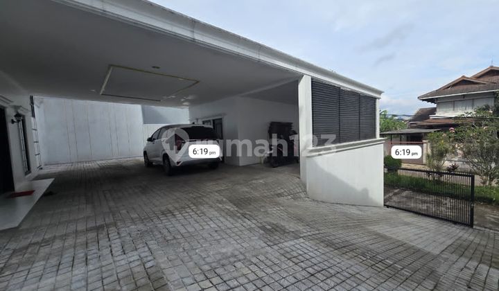 Rumah Bagus American Modern Kusus Bulan Ini Jual di Bawah NJOP Rumah Bagus American Modern Kusus Bulan Ini Jual di Bawah NJOP