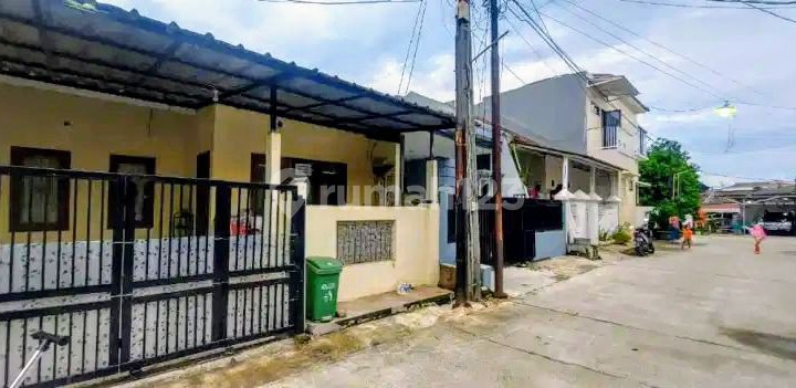 Duta Harapan Dekat Sumarecon Bekasi di Taman Danau Duta Harapan Bekasi, Jl. Duta Blvd Barat, Harapan Baru, Bekasi Utara, Kota Bekasi, Jawa Barat, Indonesia, 17123, Bekasi Utara SHM Bagus Rumah