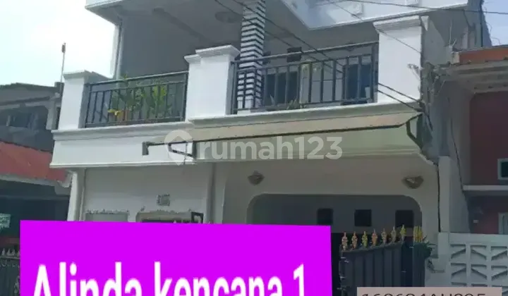 Rumah Banyak Tempat Parkir Hadap Taman Alinda Kencana 1