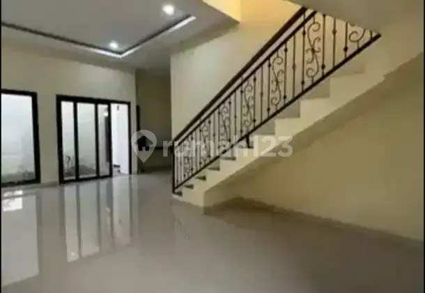 Seperti Baru Jatiwaringin Dekat Pintu Tol 2