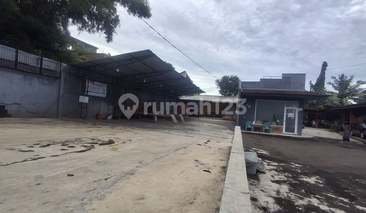 Di Jual Tanah dan Bangunan ,Cocok untuk Tempat Usaha ,10 Jt / M2 .Negolokasi Strategis 2