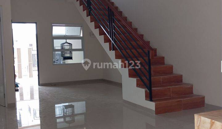 Rumah Baru Rapi Siap Huni 2