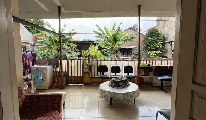 For Sale, Ready-to-Occupy House, Suitable for Business on Main Roadside. (Ivn 4311) 2