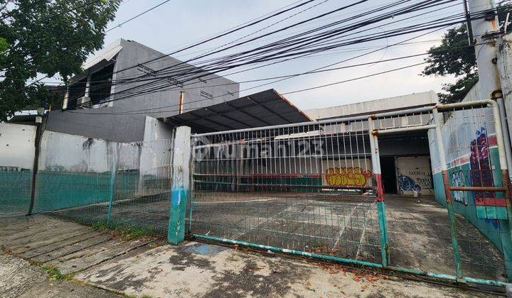 Dijual Cepat Bangunan Ex Bengkel 2 Lantai di Pinggir Jln Raya Serpong. Byn 1