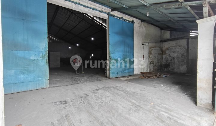 Strategic Warehouse Dukuh Kupang Barat, Surabaya! Strategic Warehouse Dukuh Kupang Barat, Surabaya!
