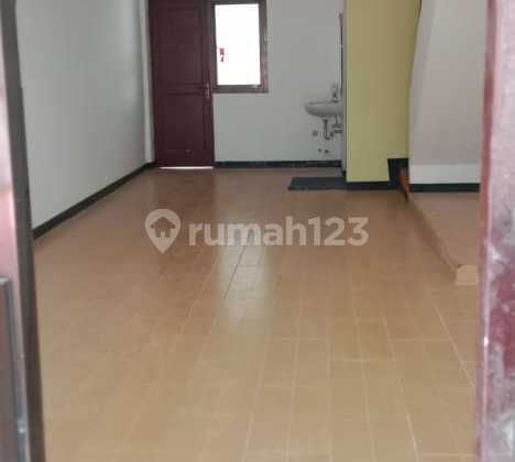 Ruko 2lt Segi 8 Siap Pakai Sudah Renovasi 2