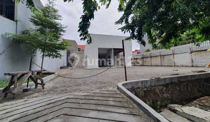 Area Margorejo Indah, nol jalan raya, dg area parkir yg luas