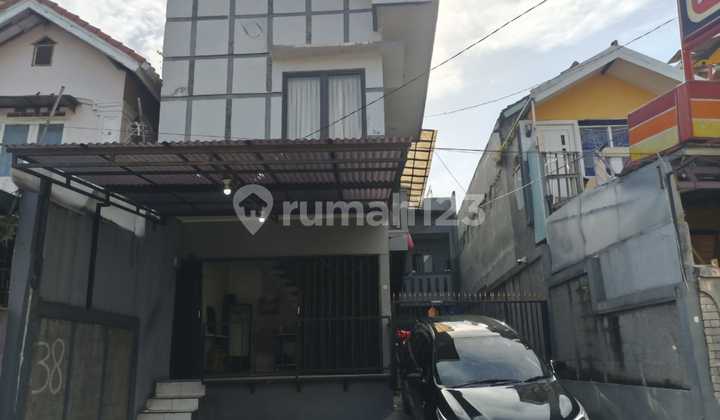 For Sale: Boarding House and Shop Space near Pakuan University Bogor For Sale: Boarding House and Shop Space near Pakuan University Bogor