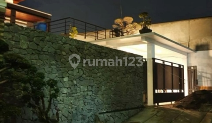 Semi-Furnished House with Private Pool Near Cijago Toll