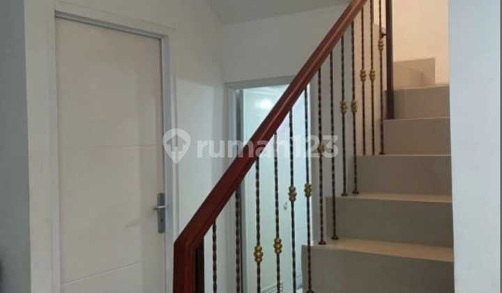 Rumah Rapi Siap Huni 2 Lantai Graha Pesona Cikeas 2