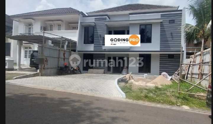 Dijual Rumah Terenovasi 2 Lantai Kota Wisata Cibubur