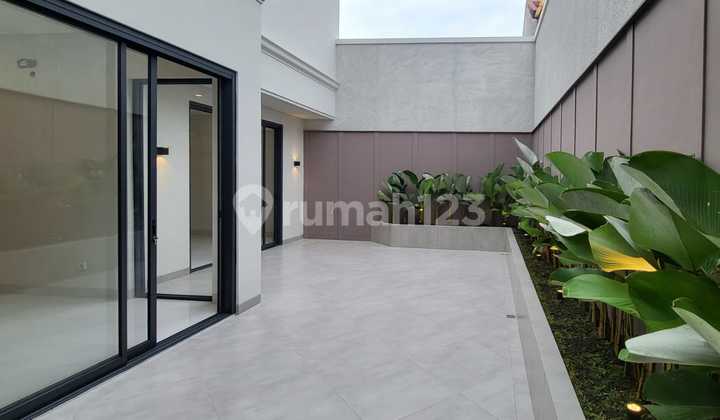 Rumah Mewah 2 Lantai di Legenda Wisata Cibubur Second Boulevard