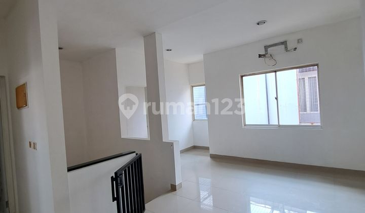 Dijual Rumah Golf Lake Residence 10X20 Termurah! Dijual Rumah Golf Lake Residence 10X20 Termurah!