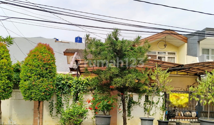 Rumah 2 Lt Standard dijual di Janur Asri Kelapa Gading Jakarta Utara 1