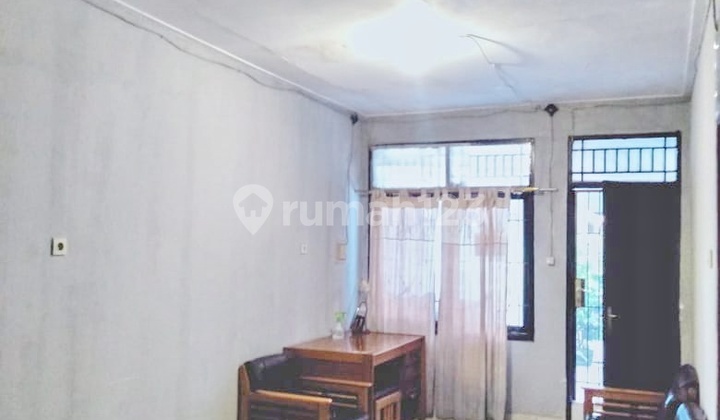 Quick sale house in Janur Kuning, Kelapa Gading, North Jakarta.