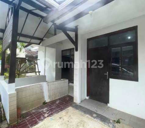 Dijual Rumah Hook di Taman Kopo Indah, Bandung