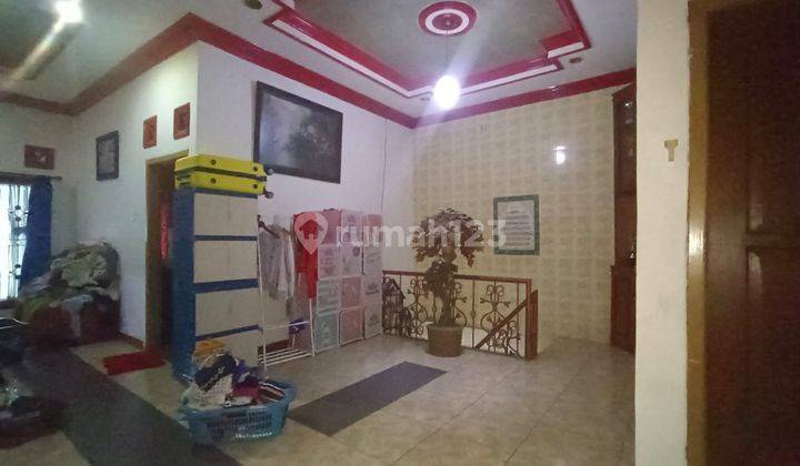 Rumah cakep 2 lantai di Taman Kopo Indah 2