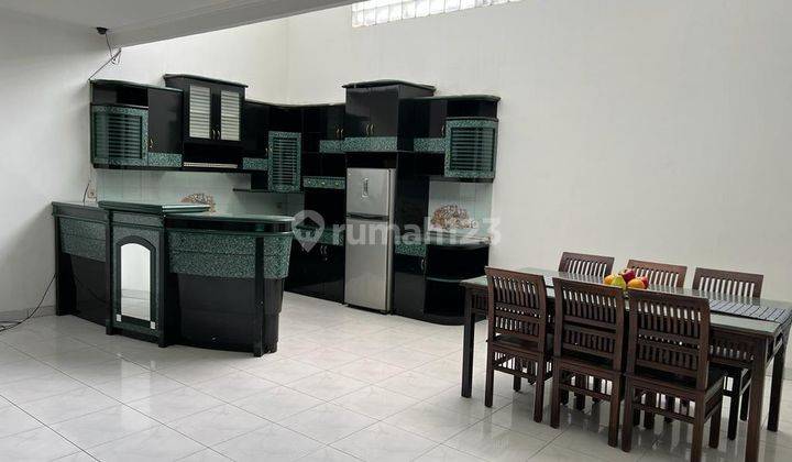 Dijual Rumah 2 Lantai di Taman Sakura , Nego 1