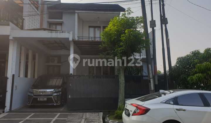 Dijual Rumah 2 Lantai di Batununggal