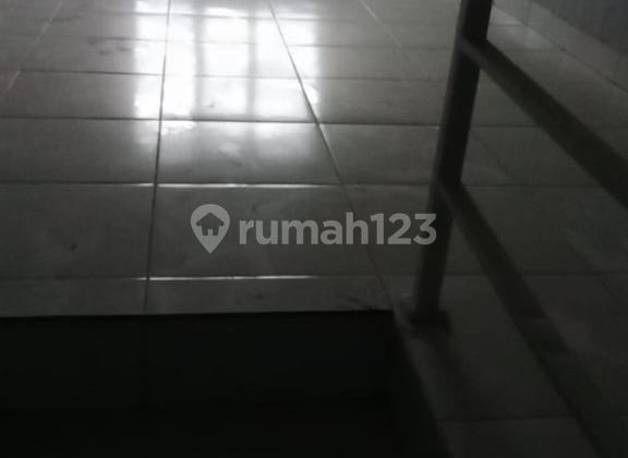 For Sale 3-Story Shop House in Amirmahmud Cimindi 2