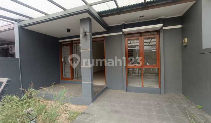 For Sale: Nice House in Taman Holis Indah, Bandung 2