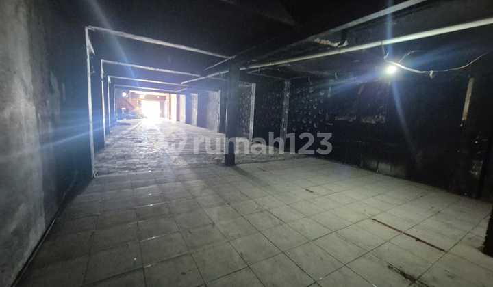 For Rent 2-Story Wide Shop House in Sudirman, Bandung
