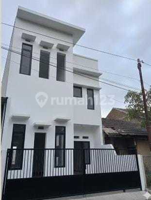Dijual Rumah 2 Lantai Bagus di RancaManyar, Bandung Dijual Rumah 2 Lantai Bagus di RancaManyar, Bandung