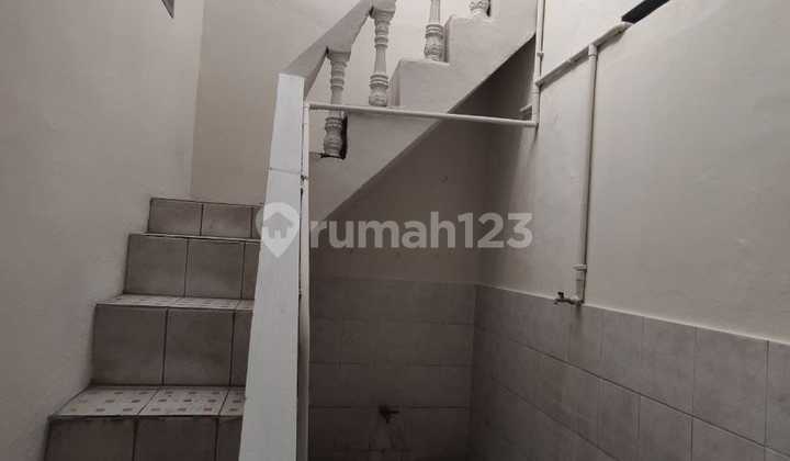 For Rent: Beautiful 2-Story House in Taman Kopo Indah, Bandung 2