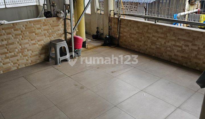 Dijual Rumah 2 Lantai Bagus di Taman Holis Indah, Bandung 2