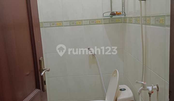 Dijual Rumah Luas di Taman Kopo Indah, Bandung 2