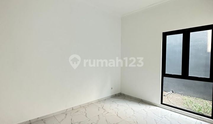 House for Sale in Sayap Moch Toha, Bandung 2