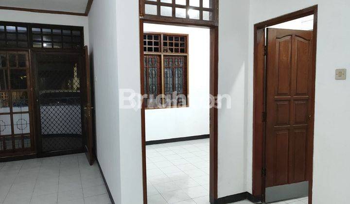 rumah siap huni babatan pratama lokasi strategis 2