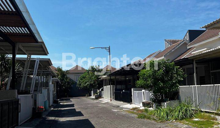 rumah di Taman Rivera Regency,medokan ayu, rungkut,  nyaman dan terawat 1