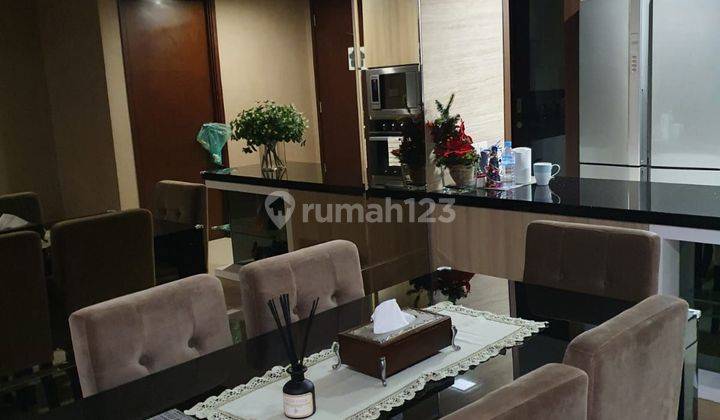 Dijual Cepat Apartmen mewah, luas & murah, full renovasi 1