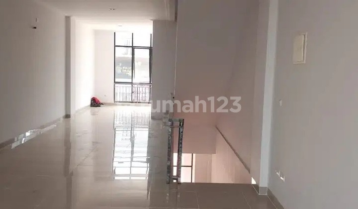 Ruko Baru Agung Sedayu