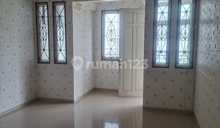 Neat. Ready. To Live. In Bukit Gading Mediterania, Klp Gading. 2