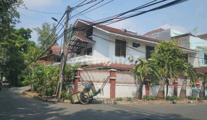 Rumah.hook.siap.huni.tepi.jalan.di Kelapa Gading