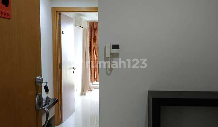 Apartment.1 ******** Kemayoran