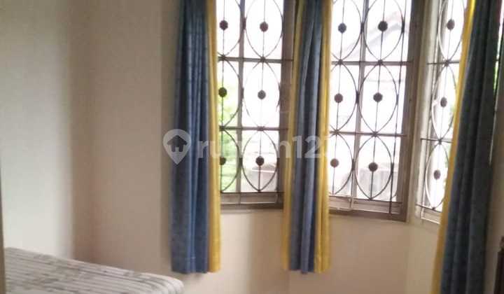 DISEWAKAN Rumah Cantik Rapi Siap Huni Di Kota Wisata Cibubur  2