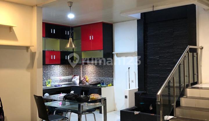 Disewakan Rumah 3 Lt Semi Furnish Siap Huni di Legenda Wisata Cibubur 2