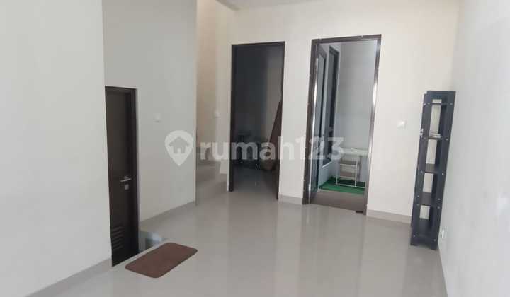 Jual Cepat Rumah Rumah Rapi Siap Huni di Bukit Golf Cibubur 2