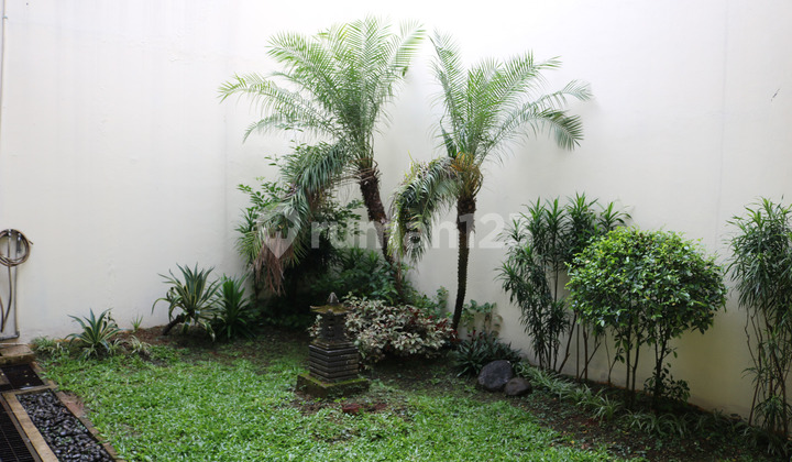 Jual Rumah Mewah Posisi Strategis Depan Pintu Toll di Cluster Depan Kota Wisata Cibubur 2