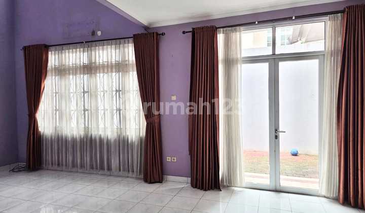 Disewakan Rumah di Kota Wisata Cibubur, Rapi Siap Huni 2