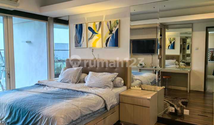 1BR Apartment Rental with Private Elevator at The Royale Springhill