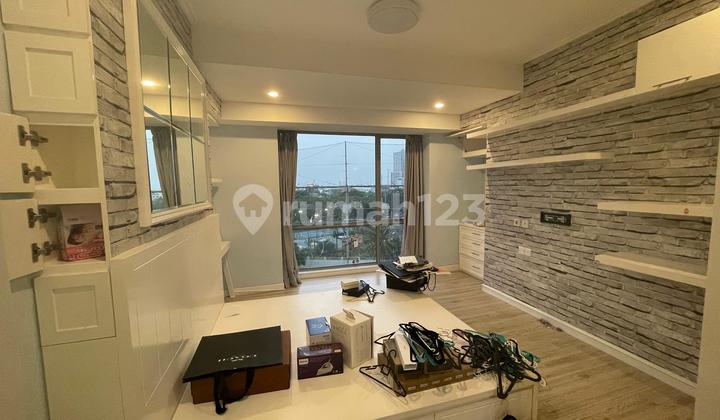 Disewakan : The Mansion Kemayoran, 1BR Fully Furnished Spesial. Segera masuk.